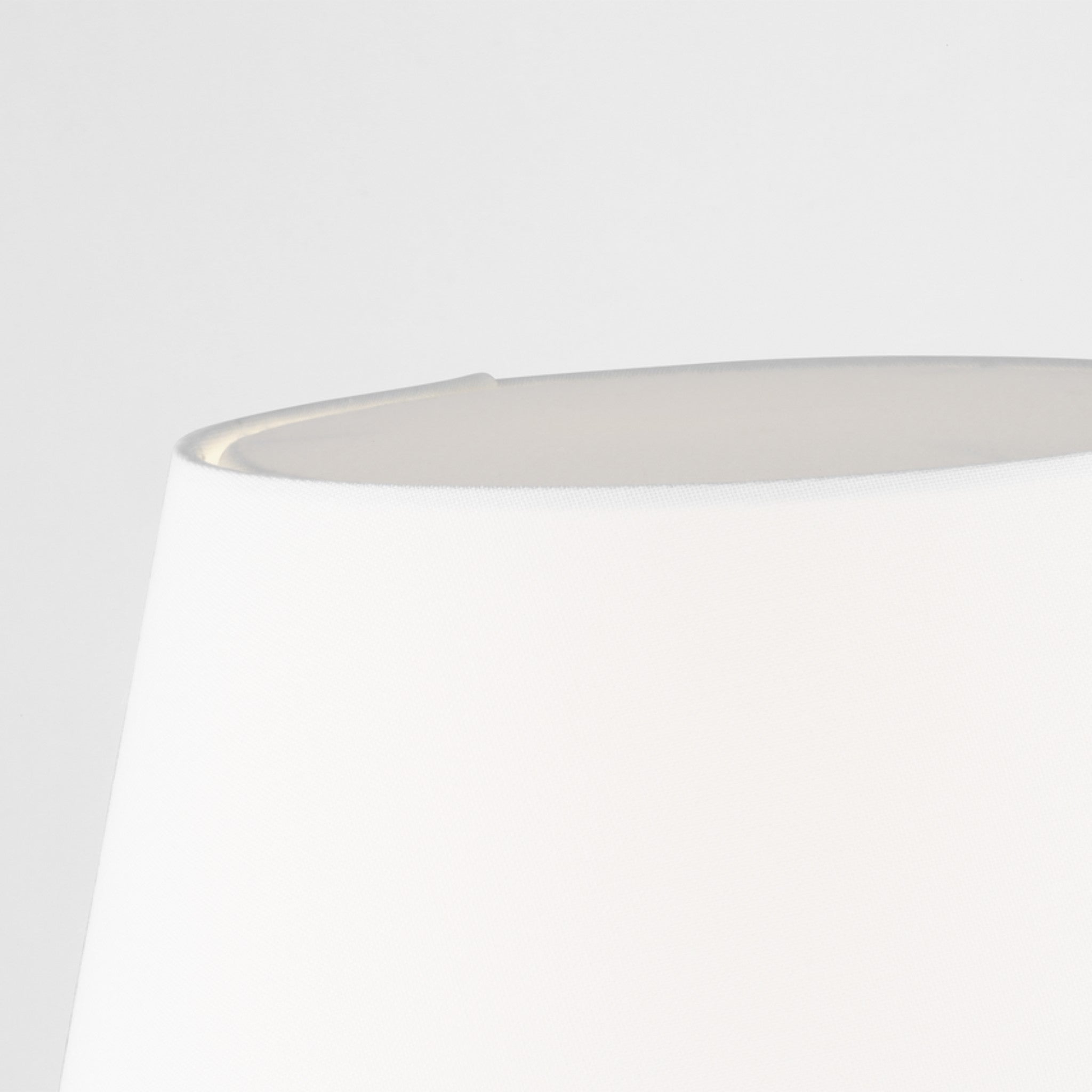 BLOCCO TABLE LAMP (MULTIPLE SIZES) - robinsonco.ca