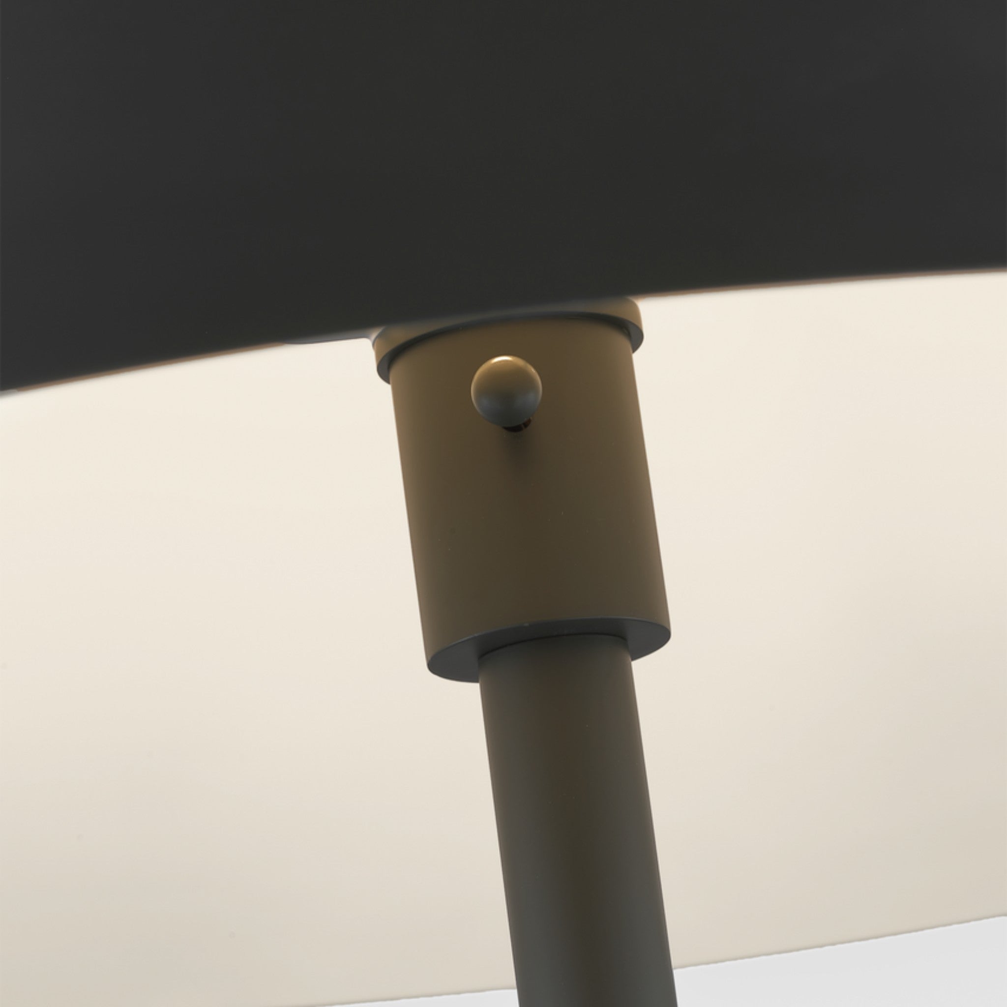 CONTRA FLOOR LAMP - robinsonco.ca