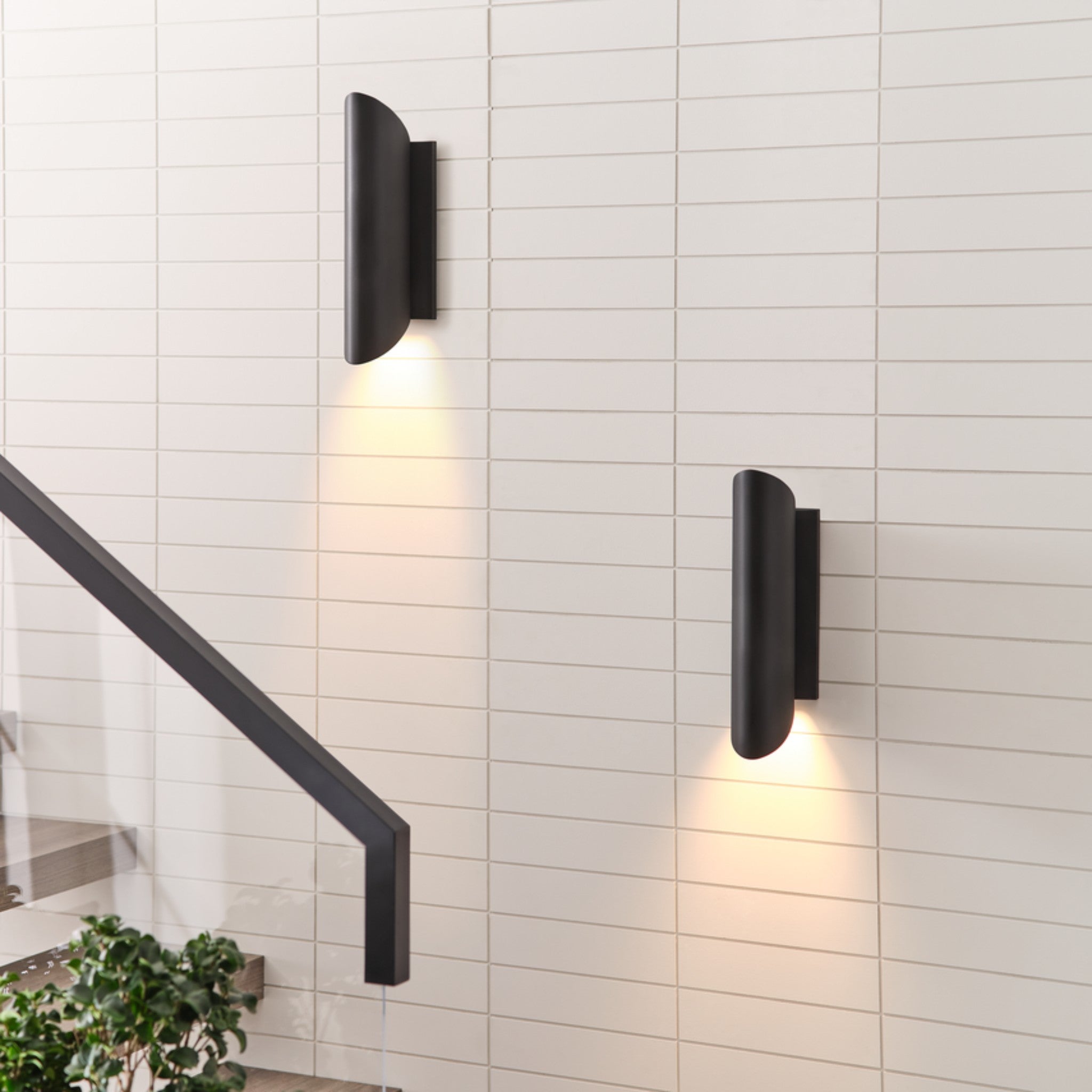 RUXTON OUTDOOR LANTERN (MULTIPLE SIZES) - robinsonco.ca