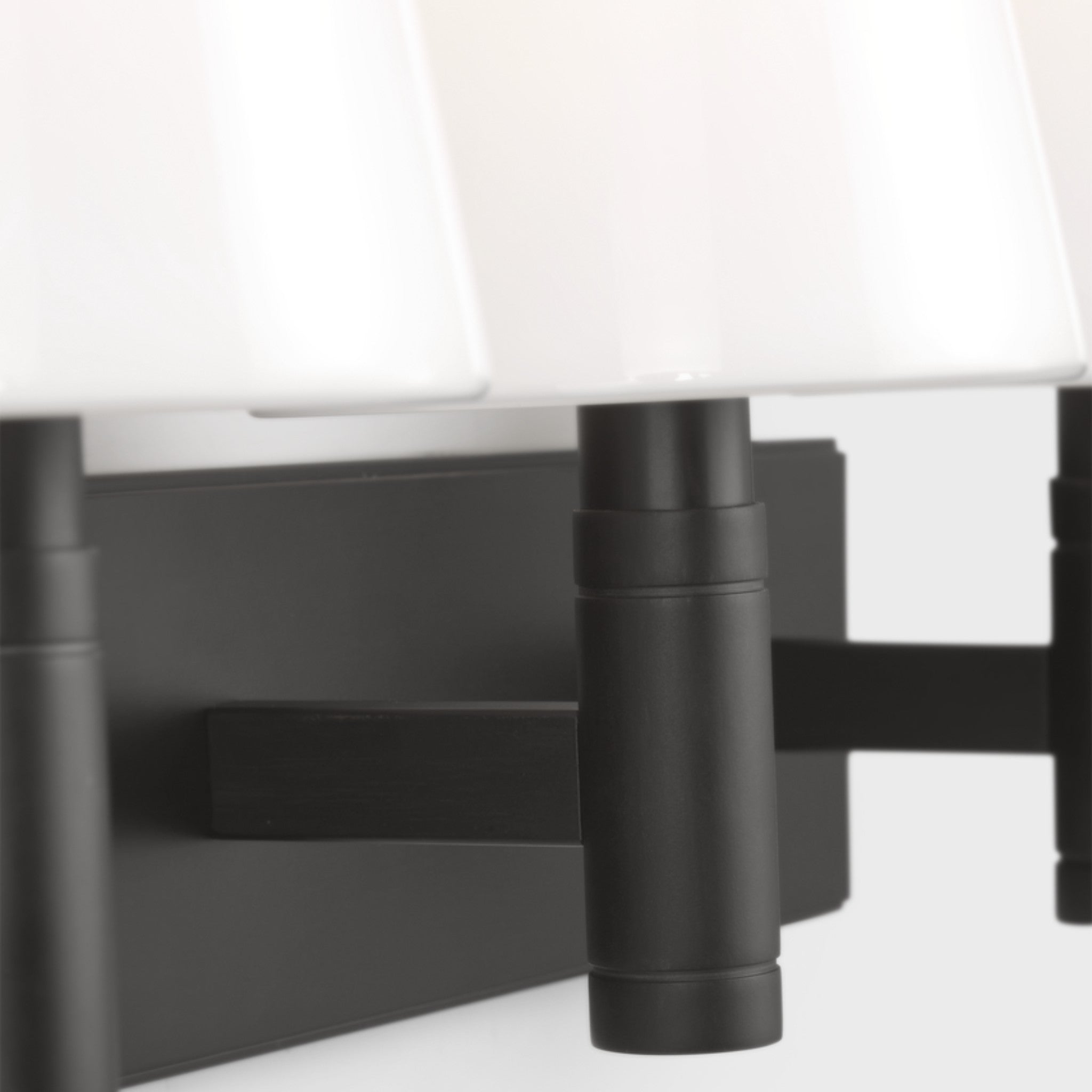 BECKHAM CLASSIC VANITY LIGHT (MULTIPLE SIZES) - robinsonco.ca