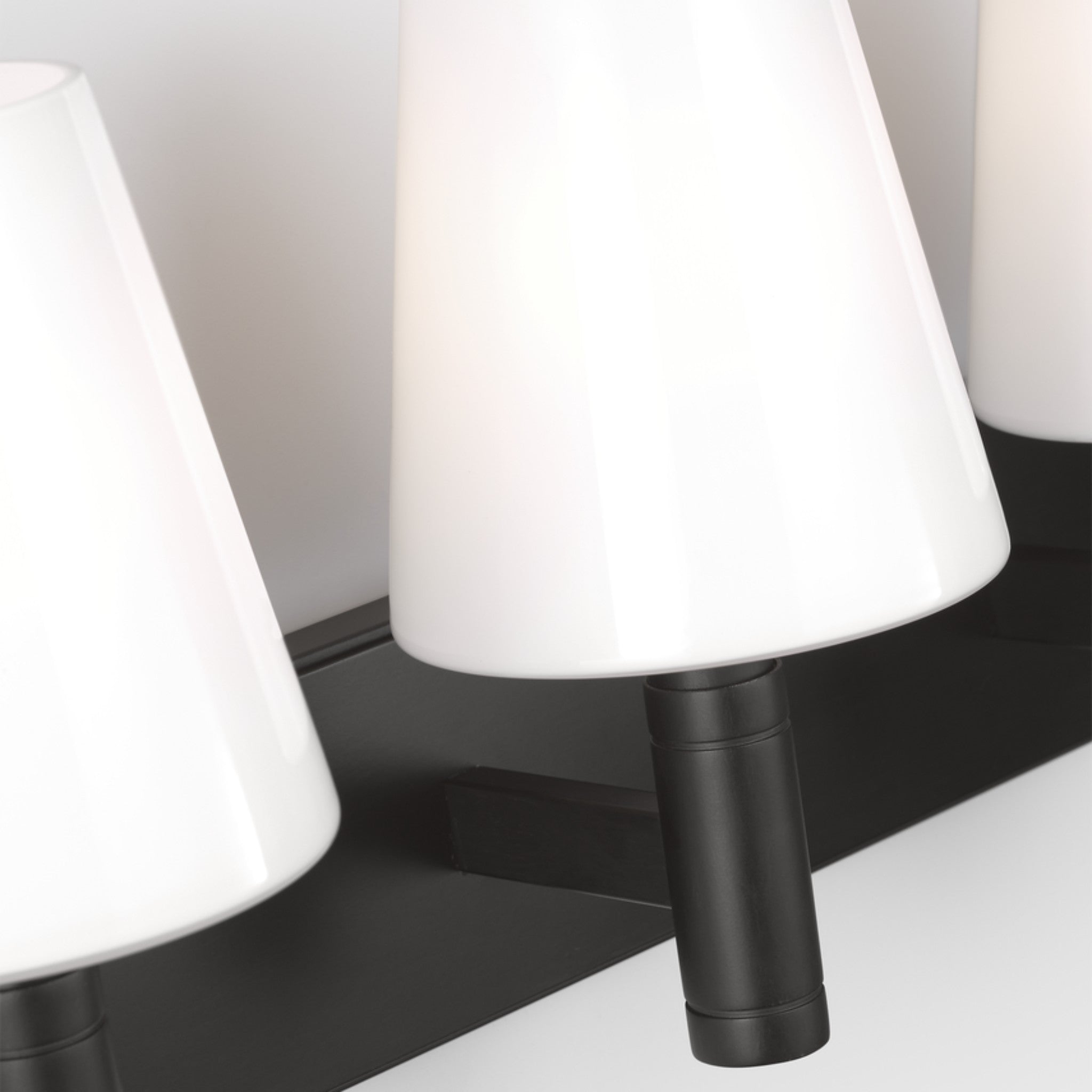BECKHAM CLASSIC VANITY LIGHT (MULTIPLE SIZES) - robinsonco.ca