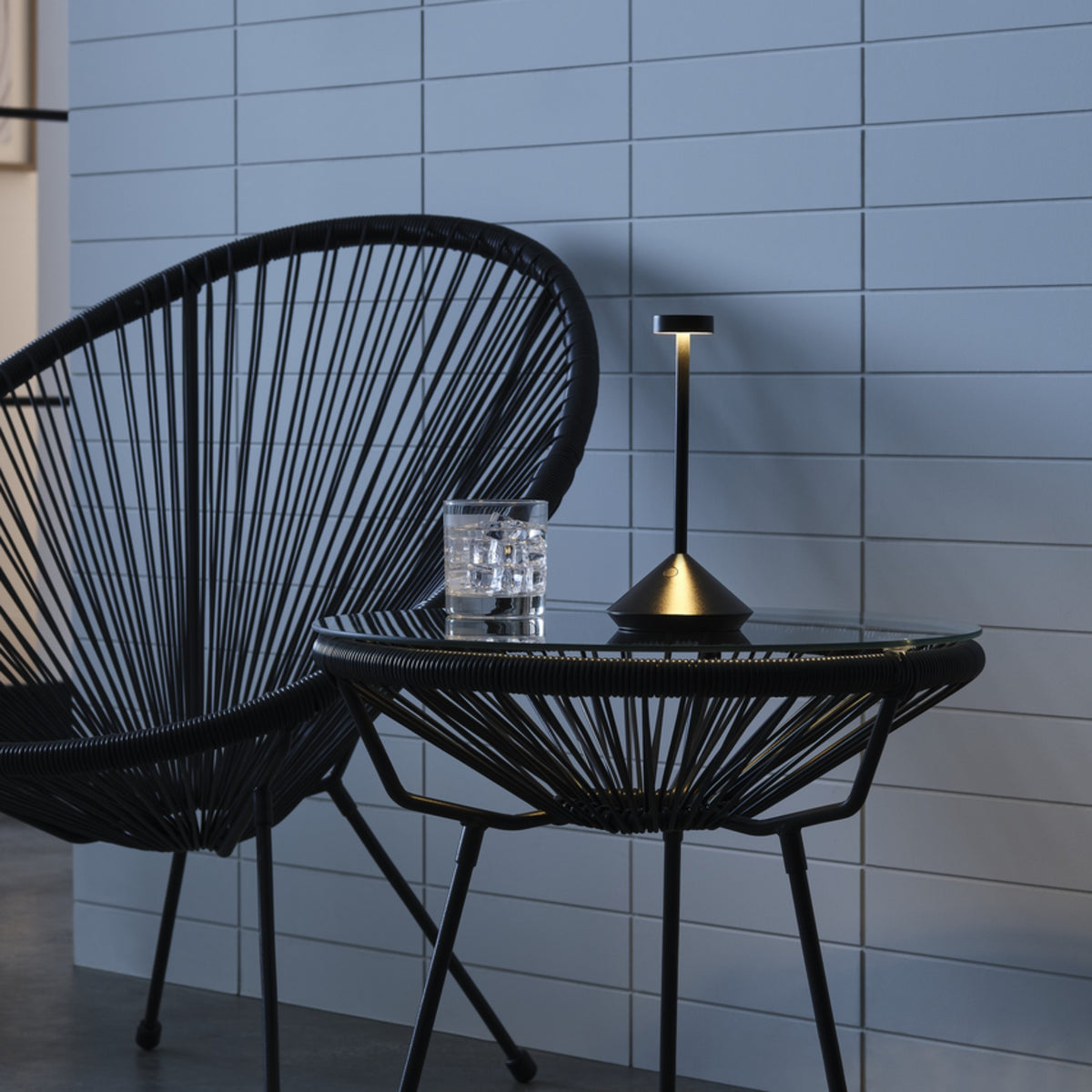 MONETA ACCENT RECHARGEABLE TABLE LAMP - robinsonco.ca