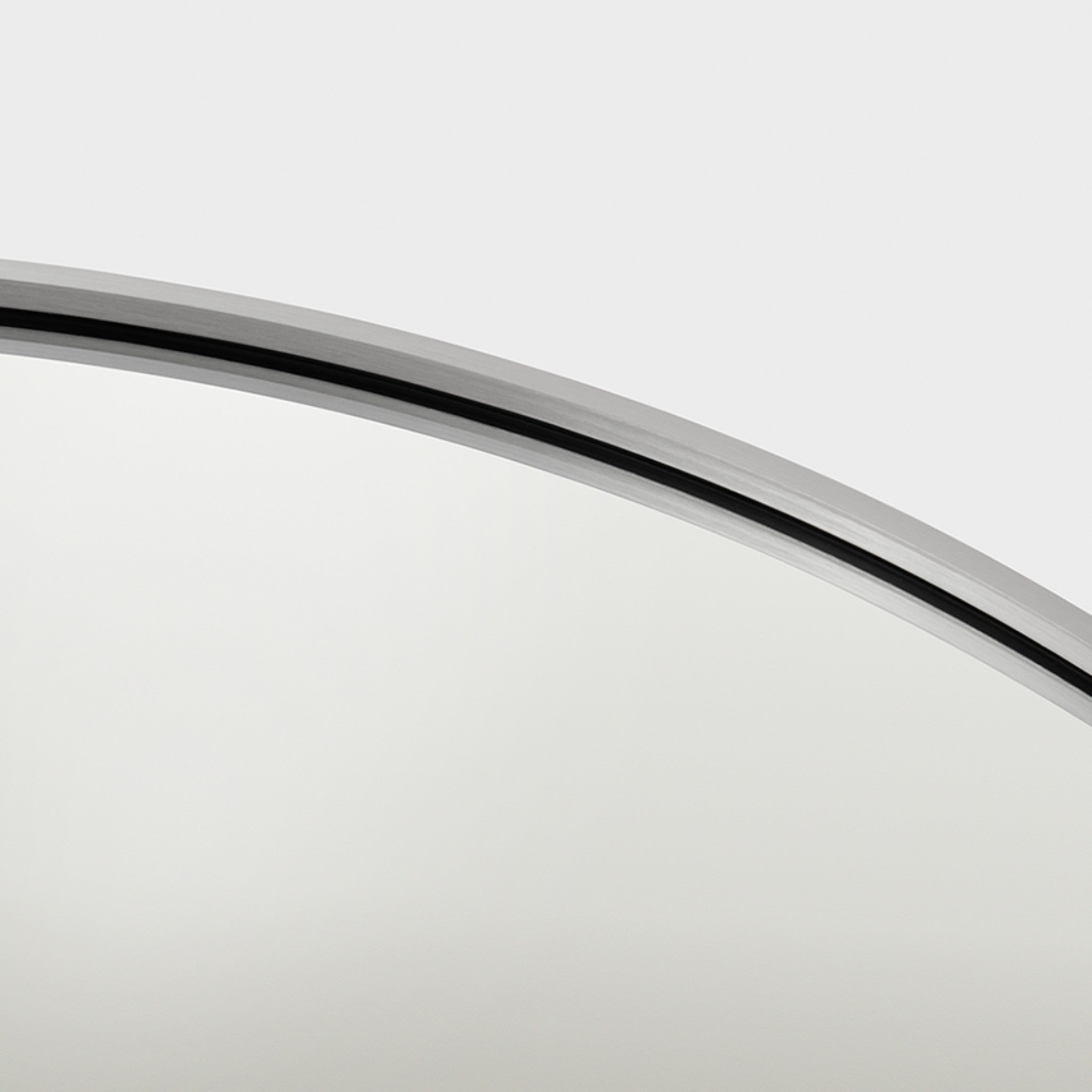 CADRE ROUND LED BACKLIT BATHROOM MIRROR (MULTIPLE SIZES) - robinsonco.ca